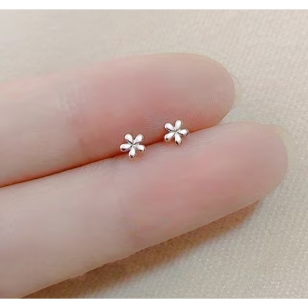 Silver Tone Tiny Floral Stud Earrings Dainty Five Petal Flower Minimalist 0.8cm